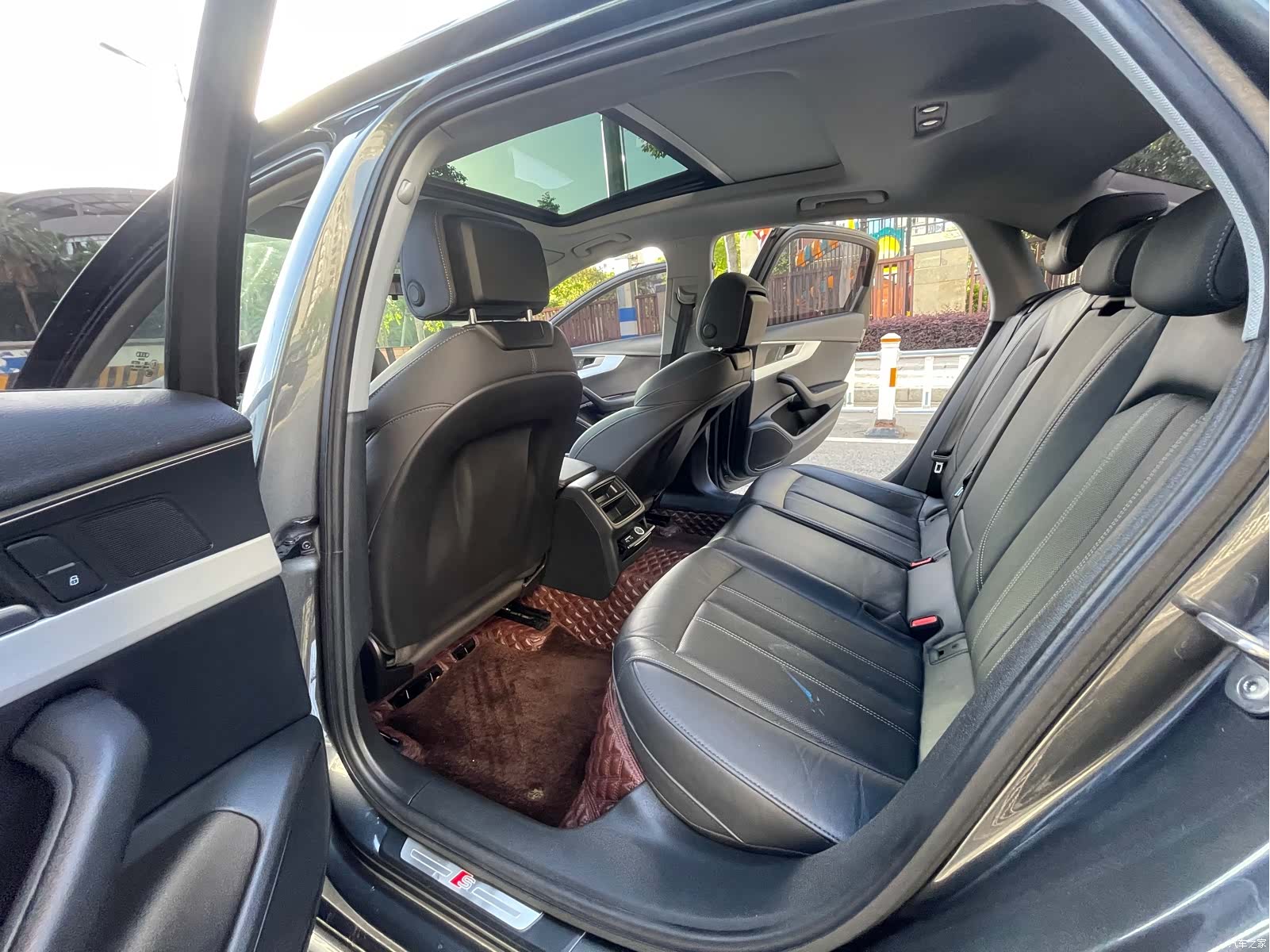 Audi A4L, 2022 13