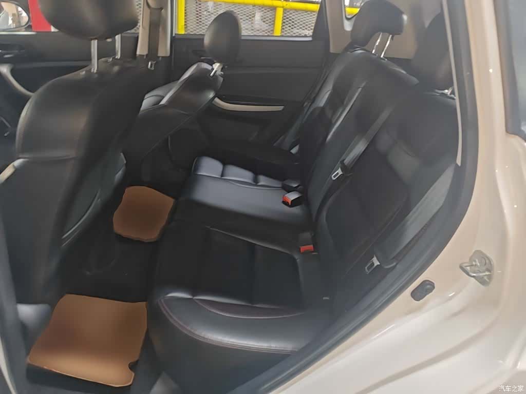 Changan CS35, 2015 17