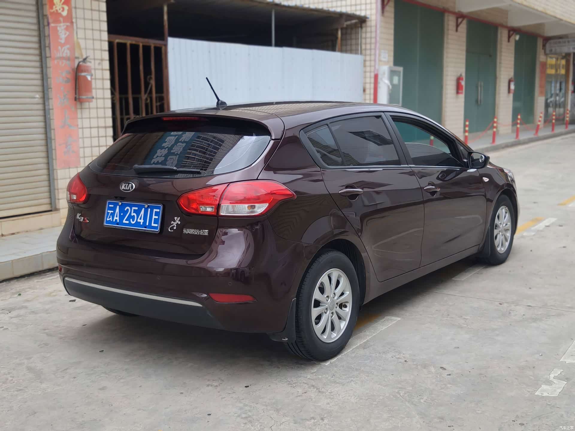 Kia K3, 2014 6