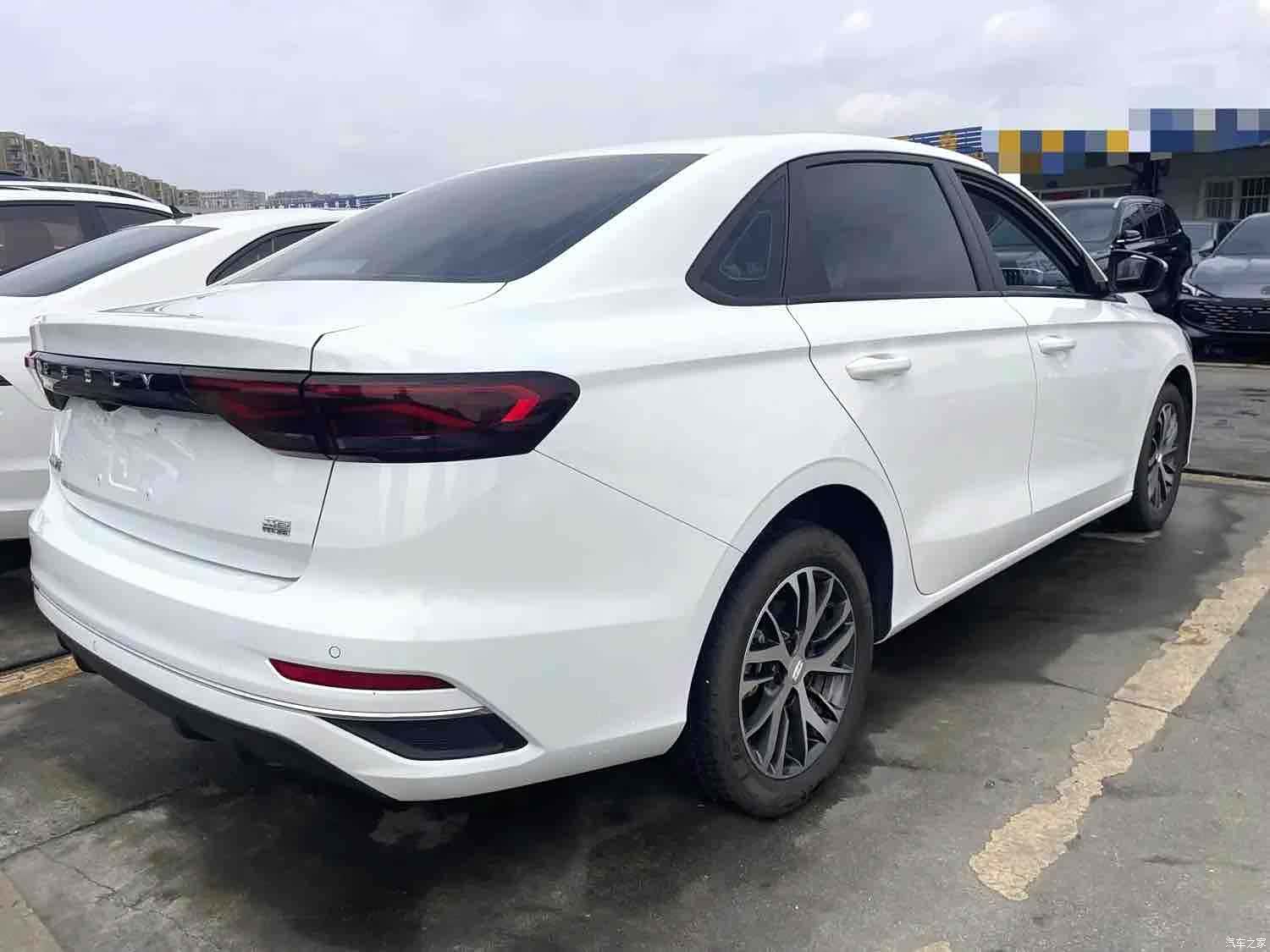 Geely Emgrand, 2024 9