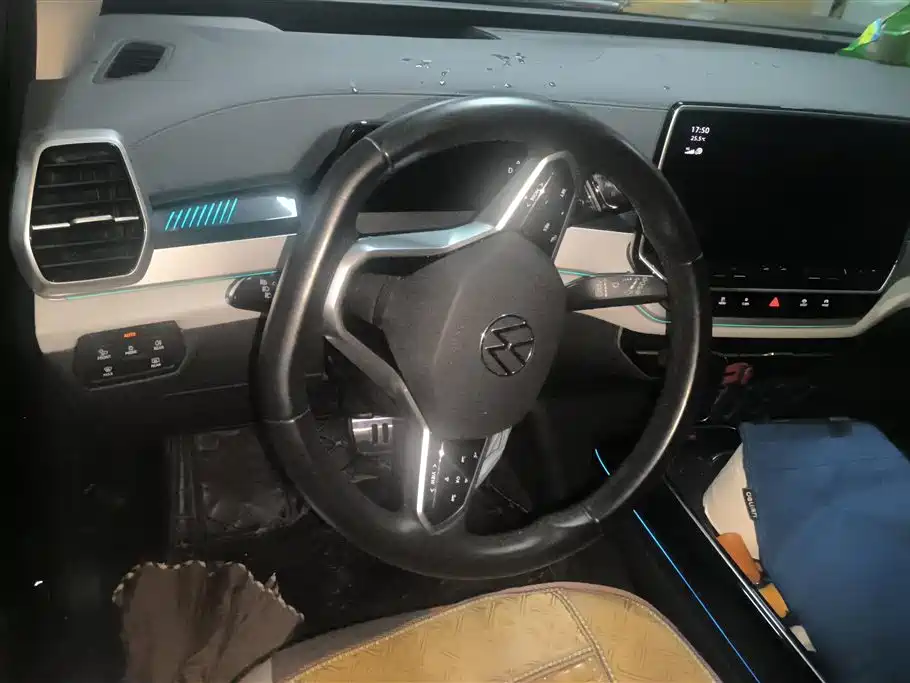 Volkswagen ID.6 CROZZ