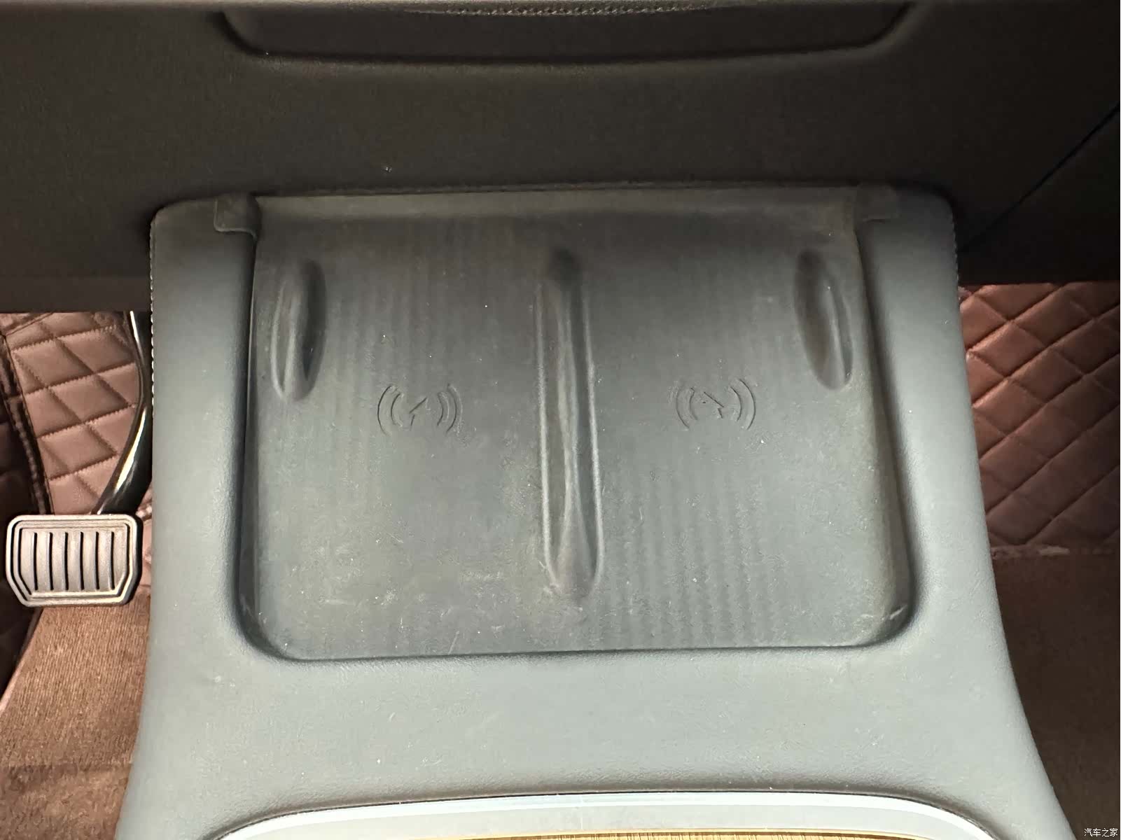 Tesla Model Y, 2023 21