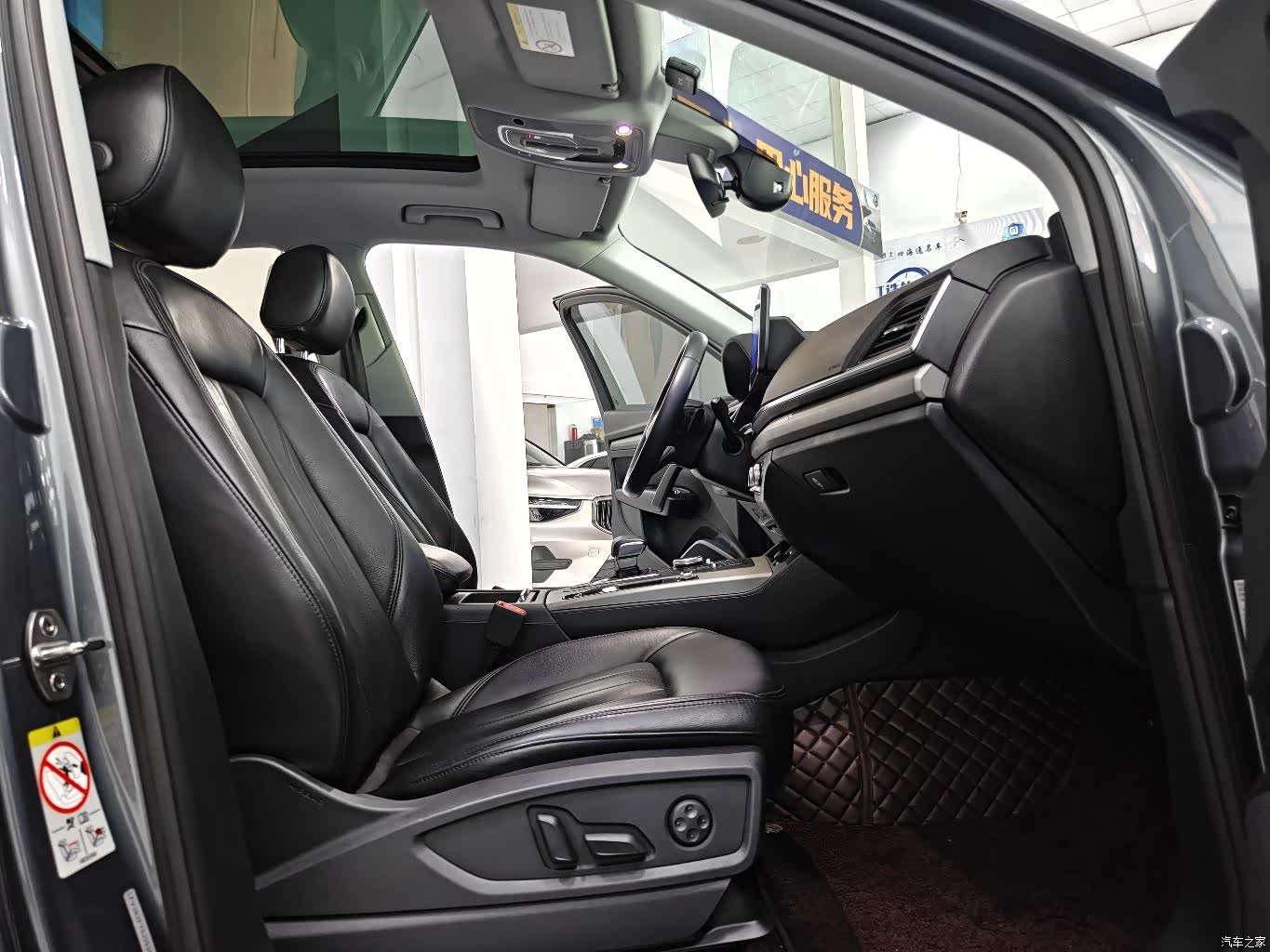 Audi Q5L, 2019 все фото