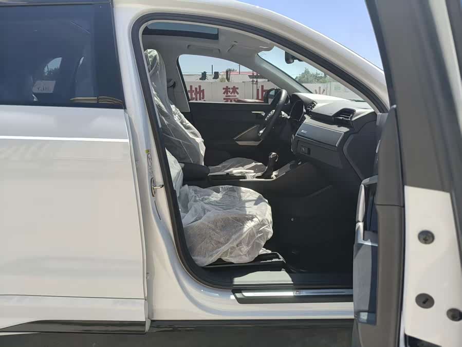 Audi Q3 2023, фото 18