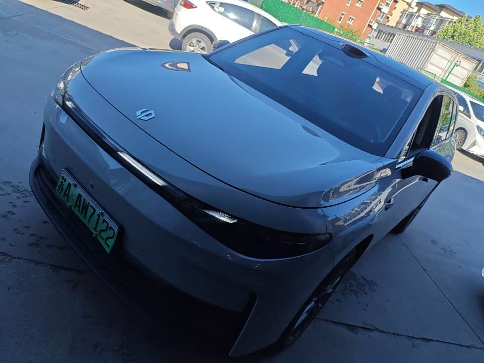 Leapmotor C10