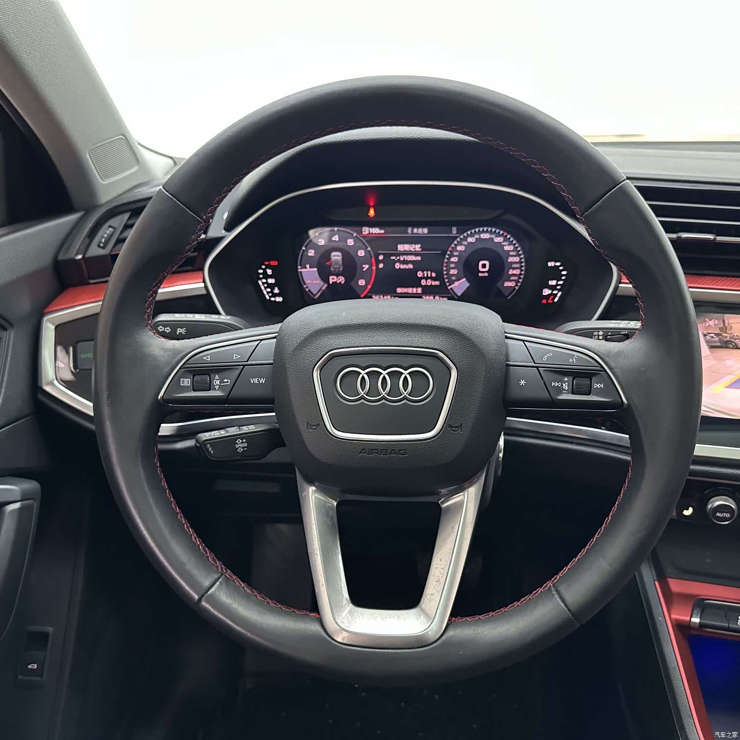 Audi Q3, 2022 12