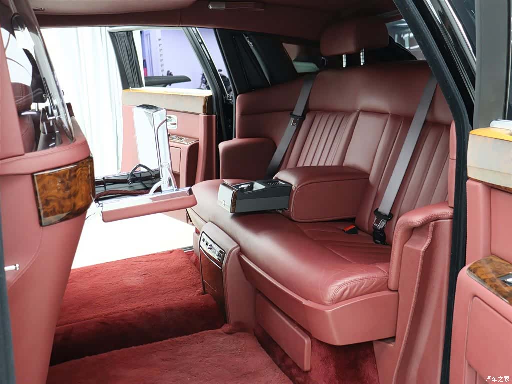 Rolls-Royce Phantom, 2013 все фото