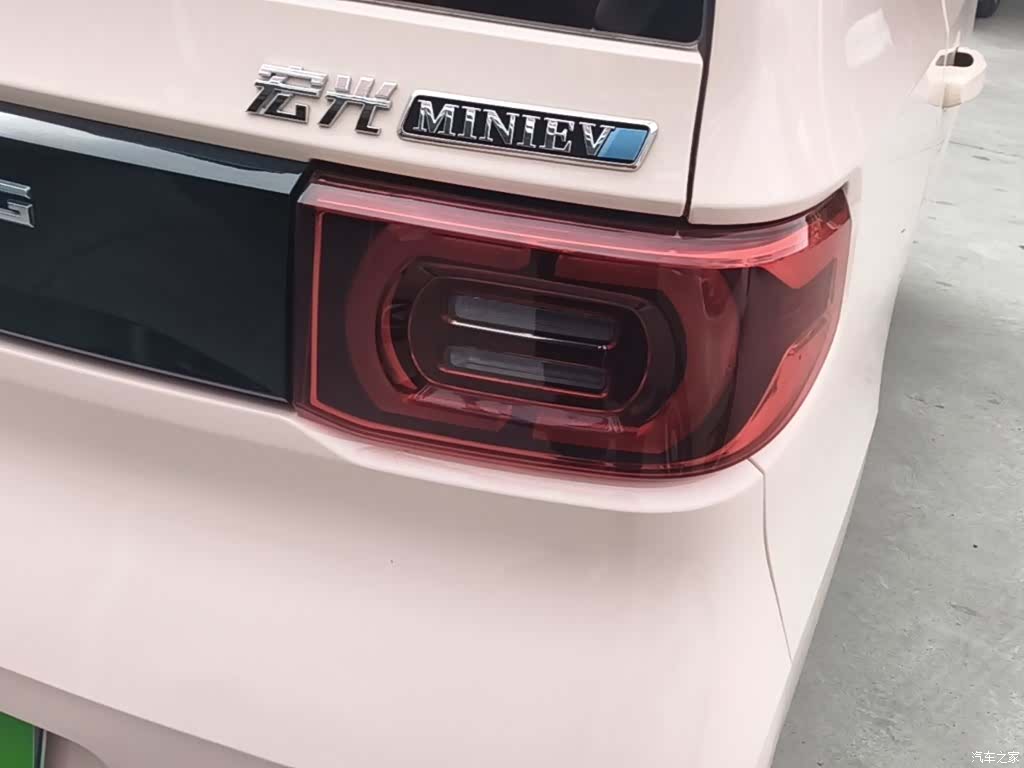 Wuling MINIEV, 2022 8