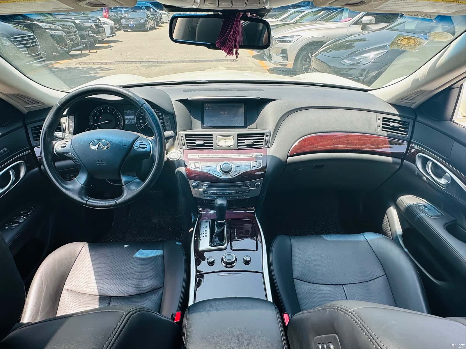 Infiniti Q70, 2015 20