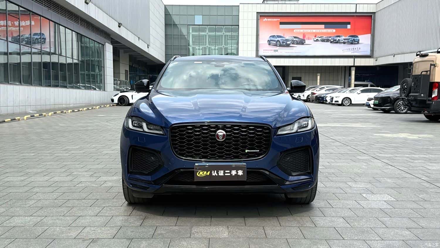 Jaguar F-PACE, 2022 2