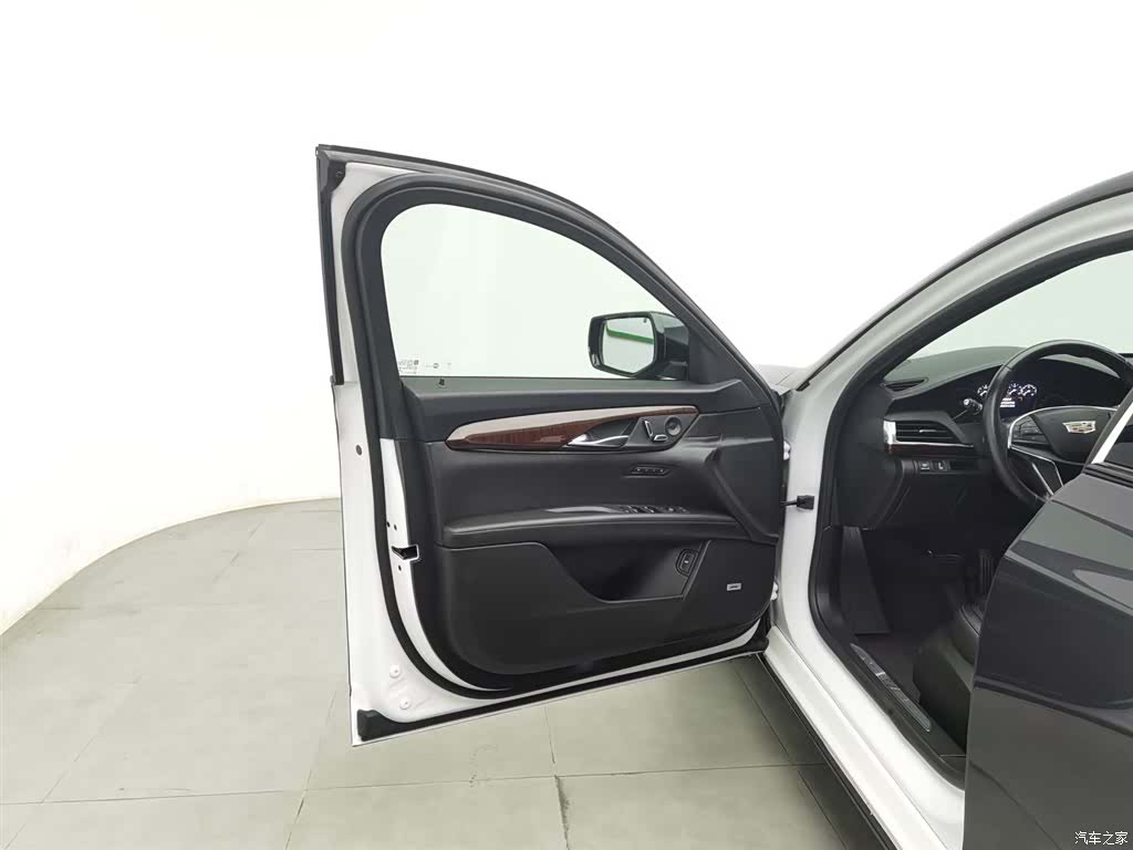 Cadillac CT6, 2018 8