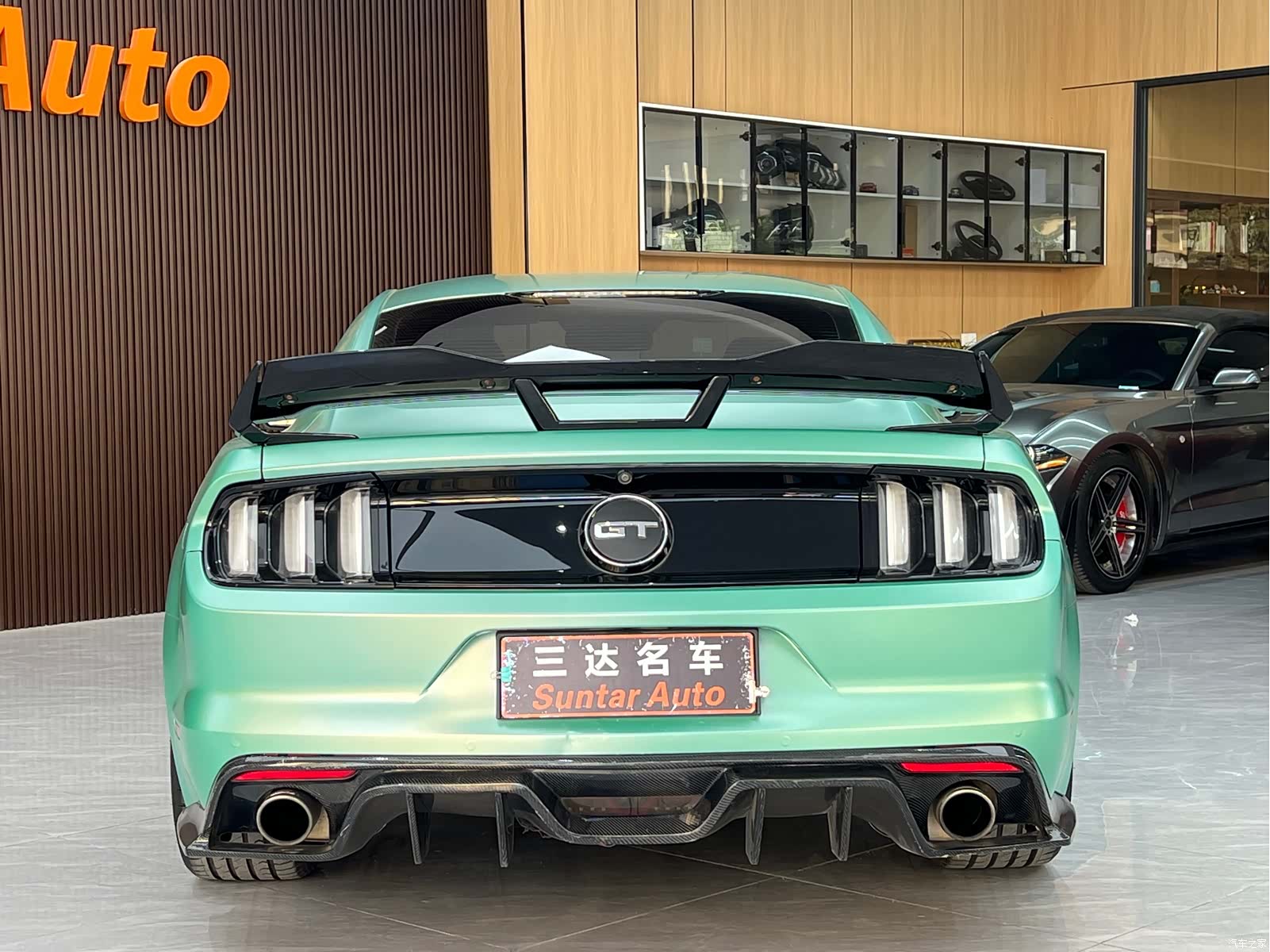Ford Mustang, 2017 все фото