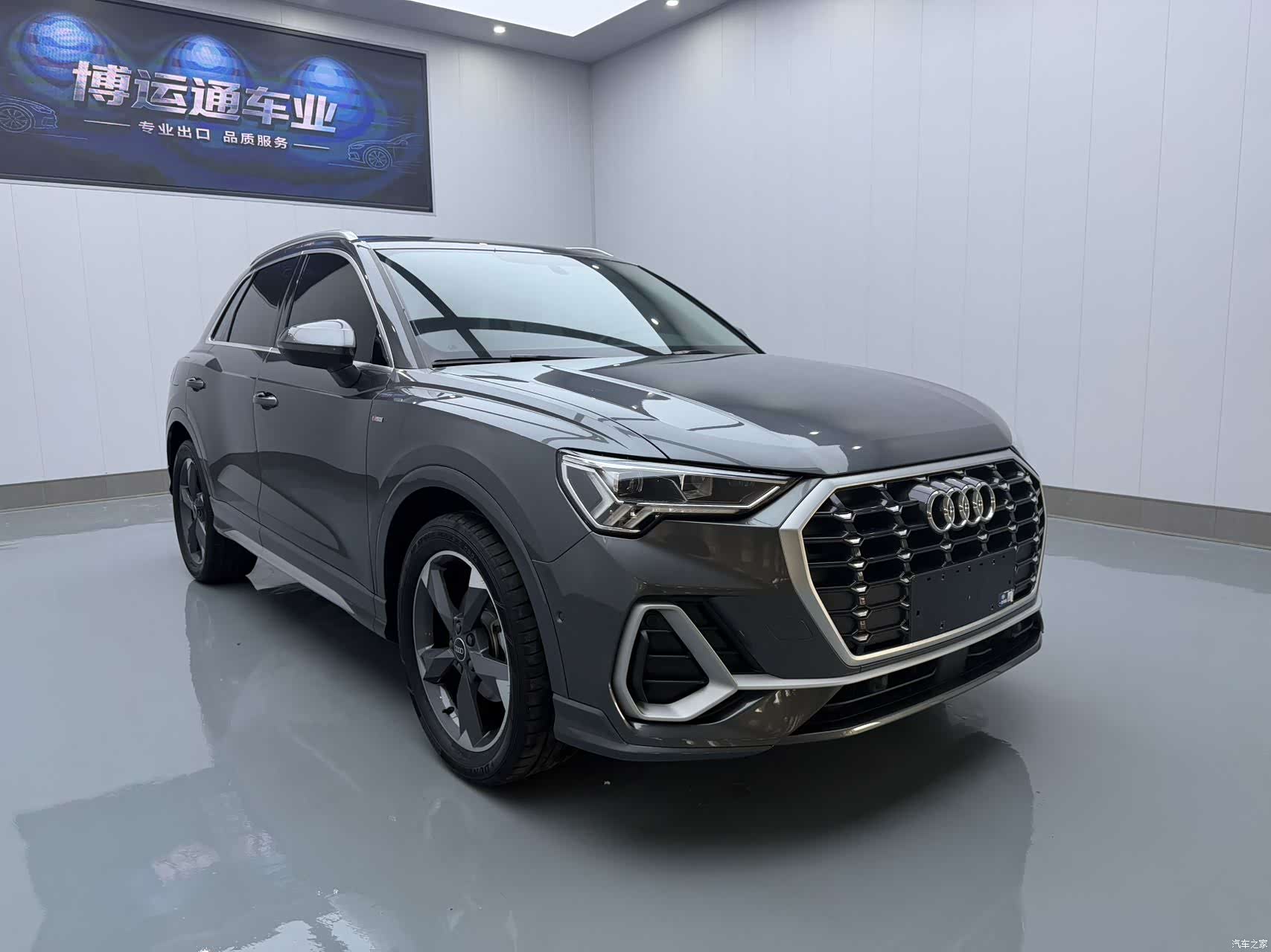 Audi Q3, 2022 3