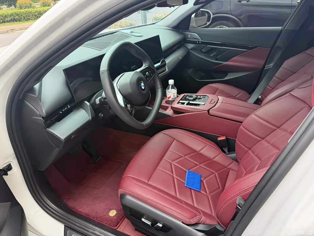 BMW 5 Series, 2024 8