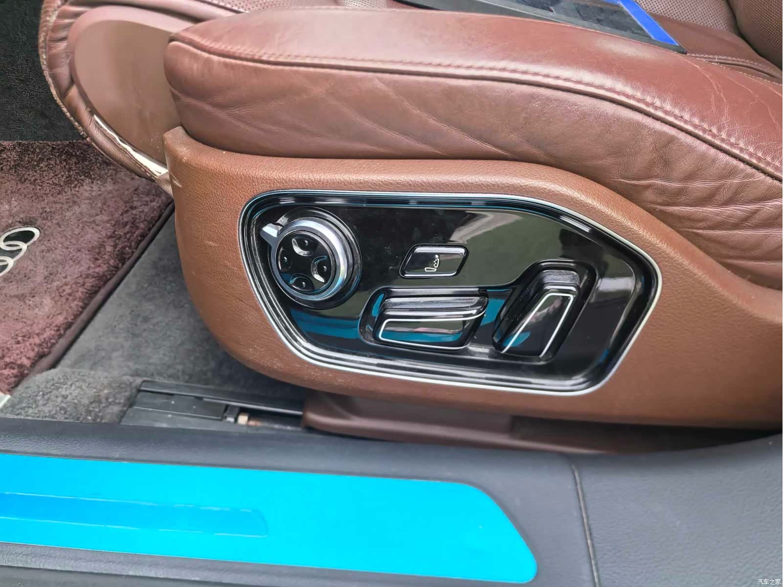 Audi A8L, 2012 7