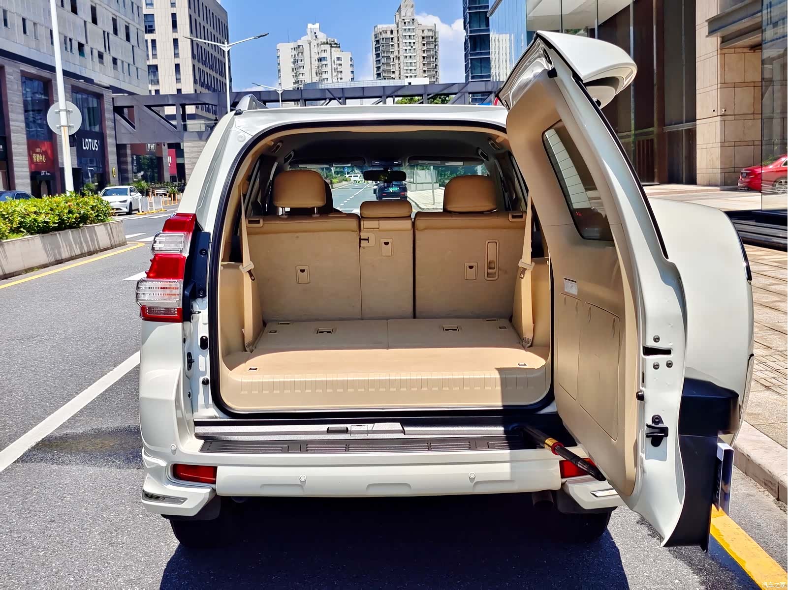 Toyota Prado, 2017 11