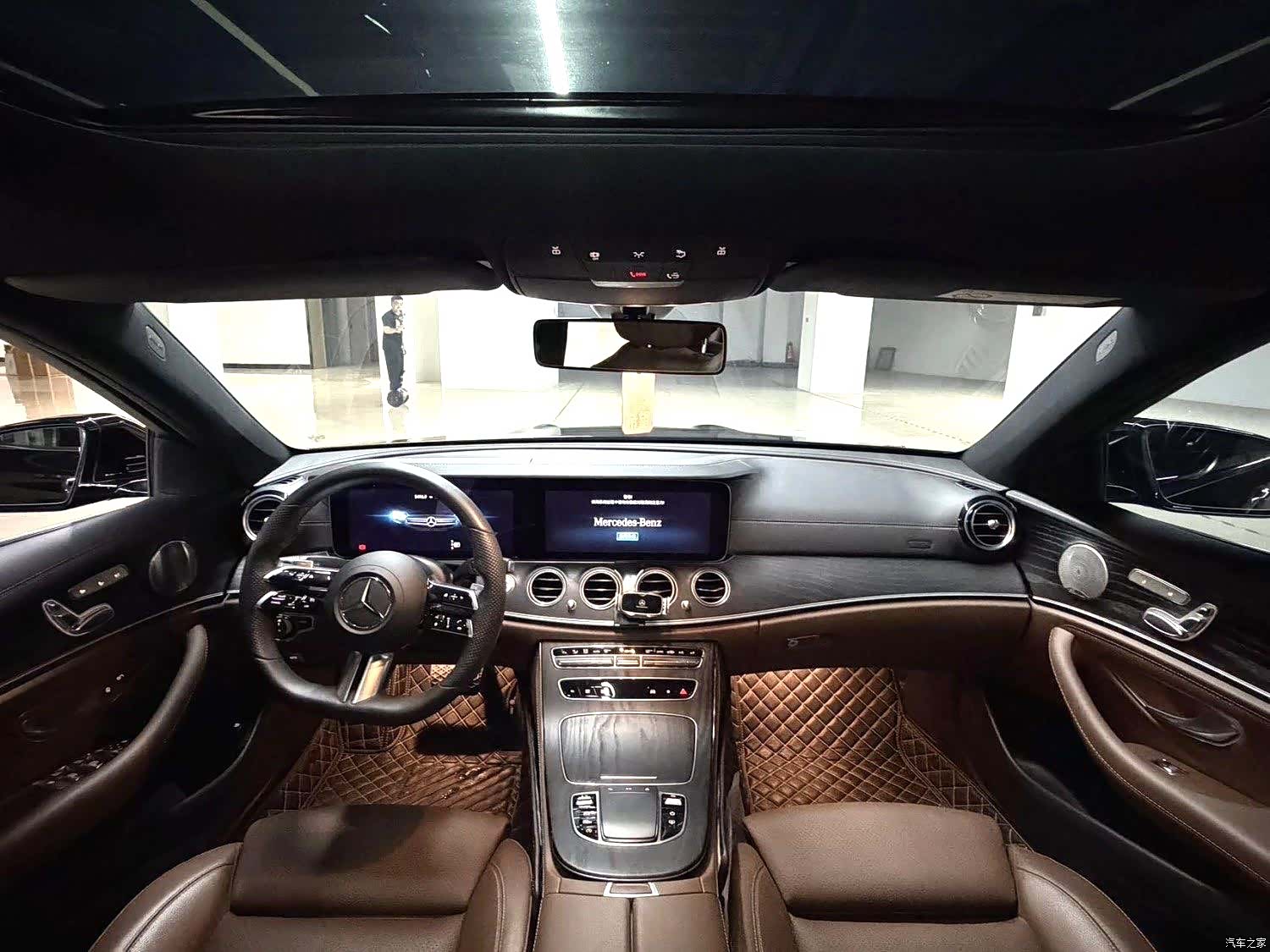 Mercedes-Benz E-Class, 2022 все фото