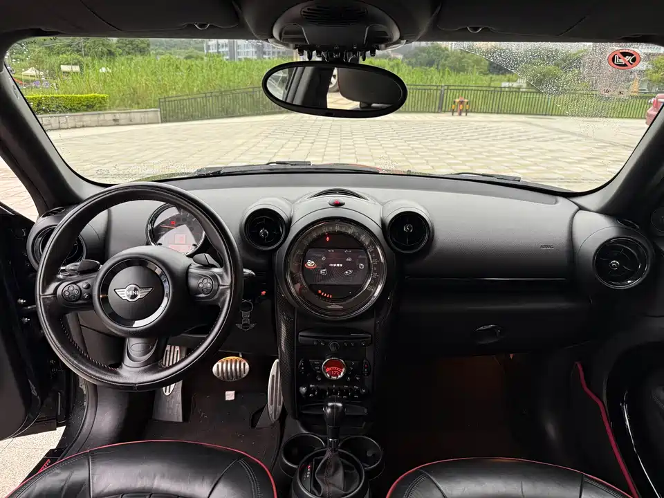 MINI JCW COUNTRYMAN