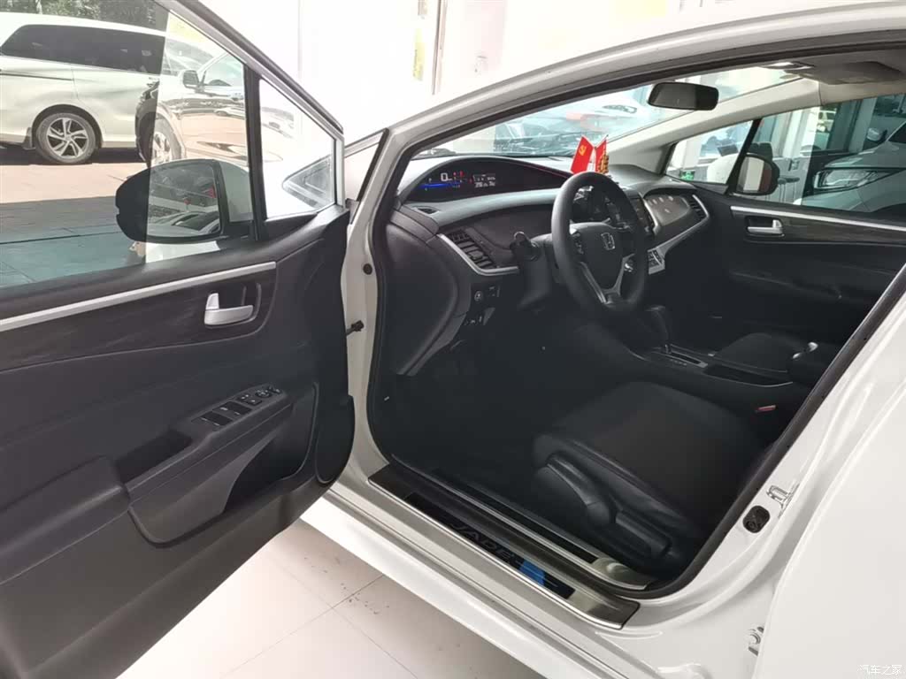 Honda Jade, 2019 16
