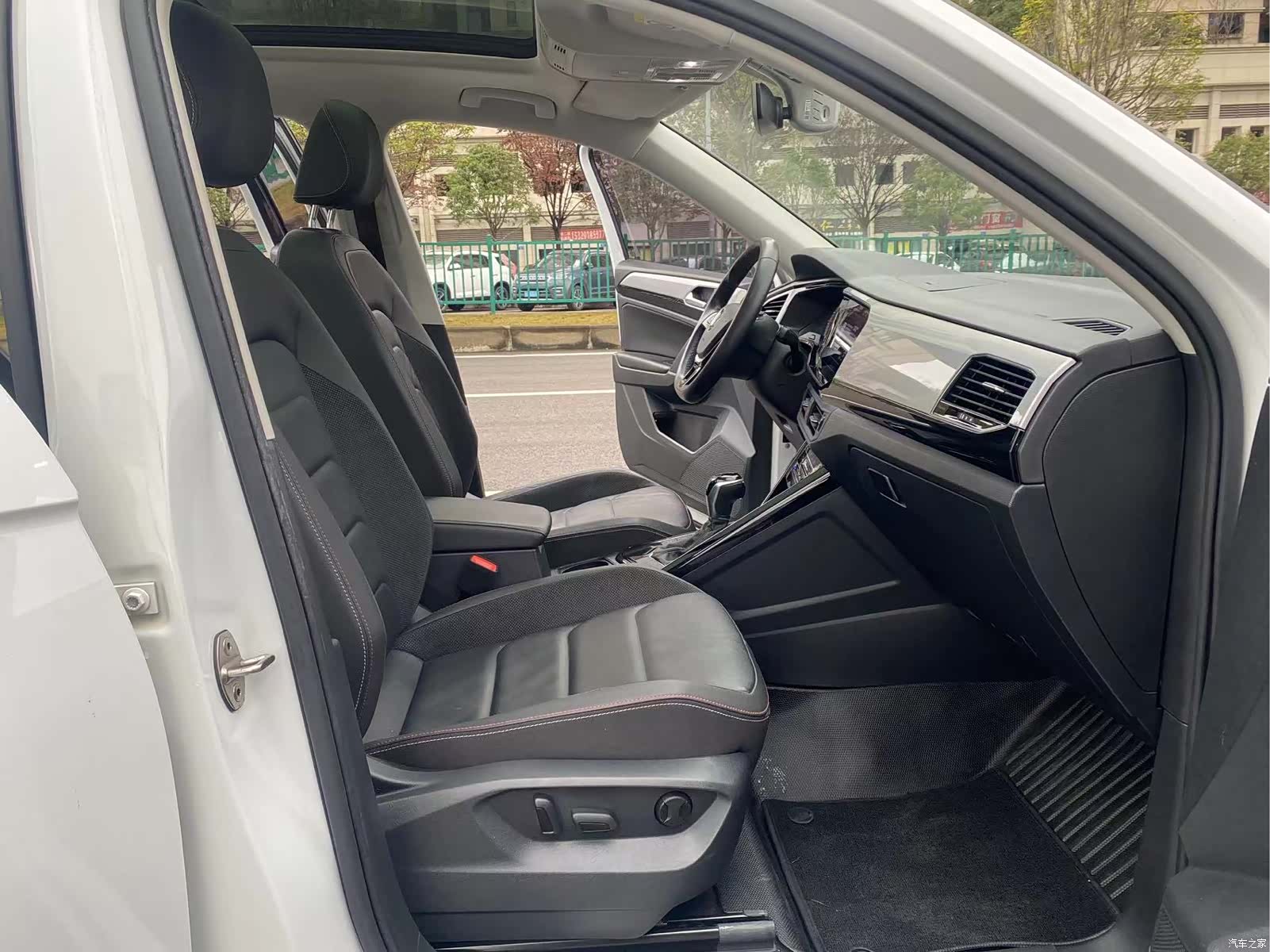 Volkswagen Tayron, 2021 11