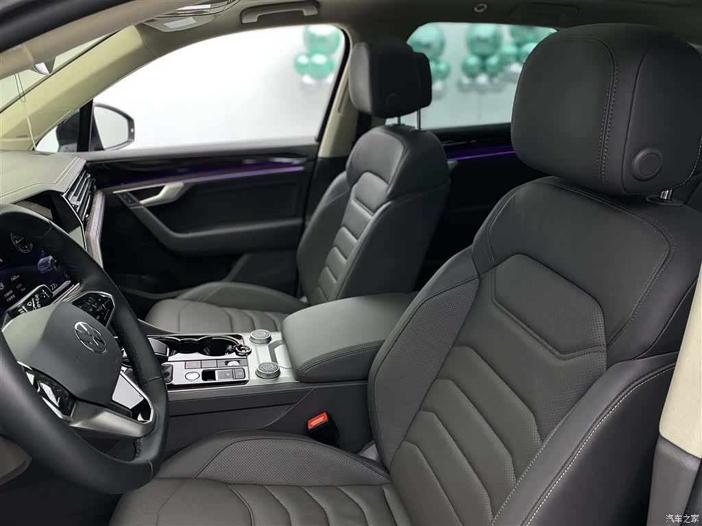 Volkswagen Touareg, 2022 25