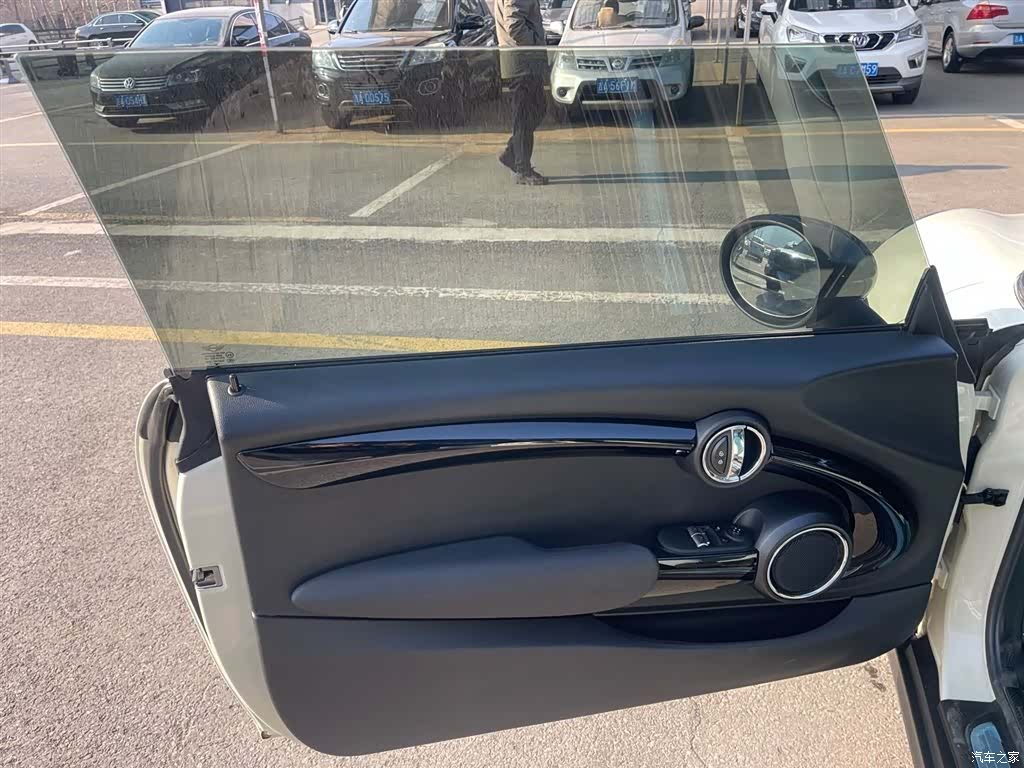 Mini ONE, 2019 2