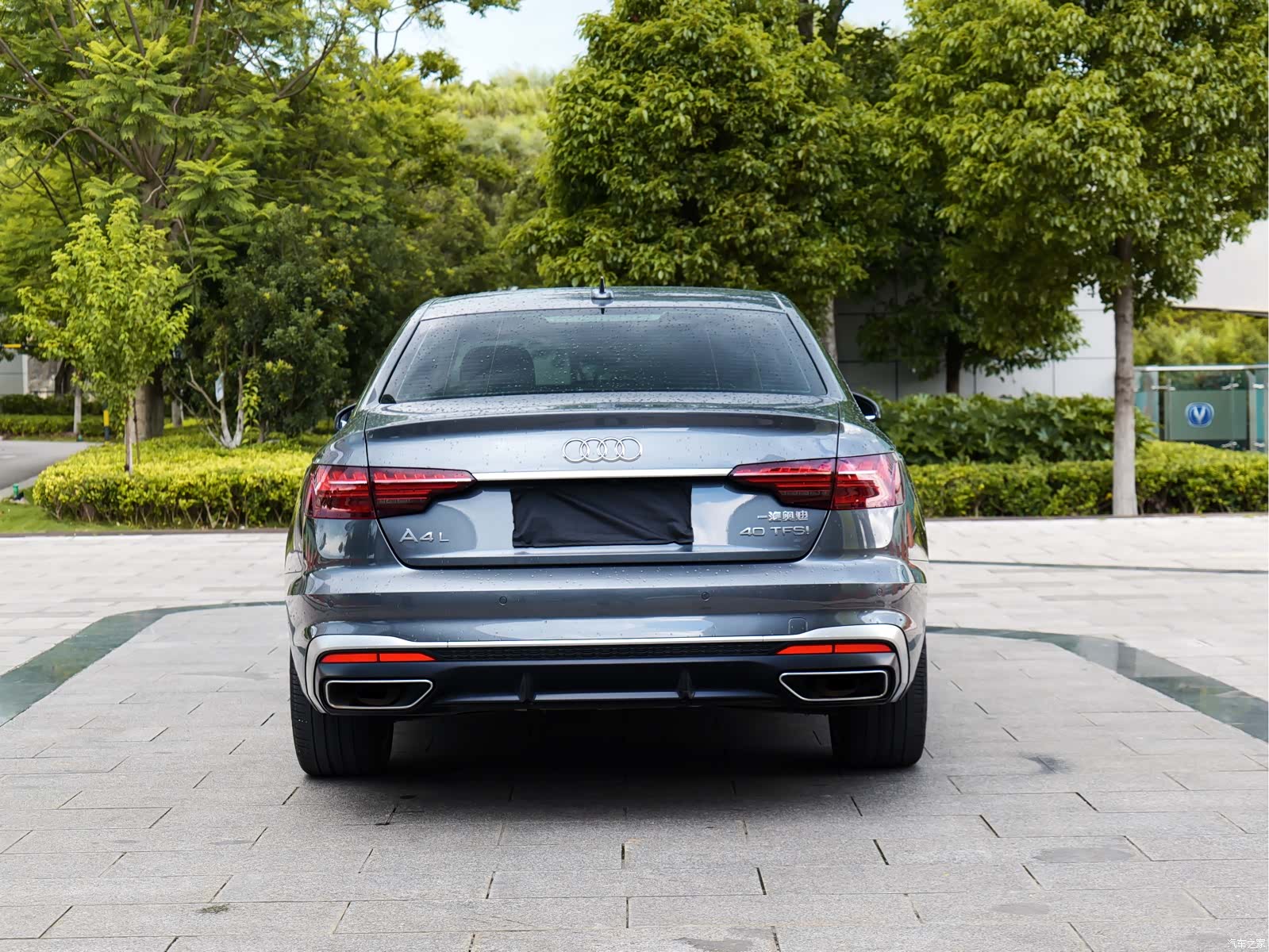 Audi A4L, 2021 все фото