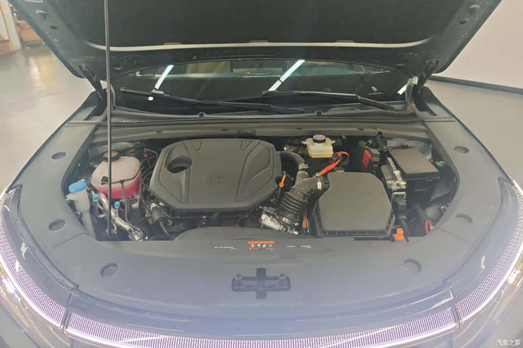 Geely A7, 2025 10
