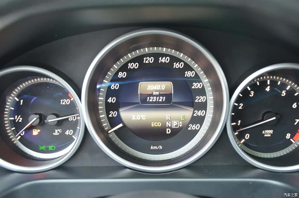 Mercedes-Benz E-Class, 2016 14