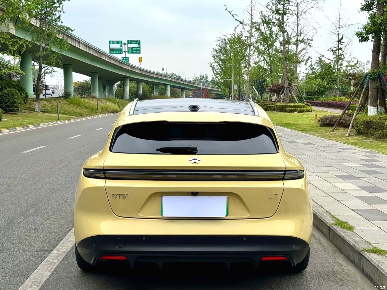 NIO ET5, 2024 8