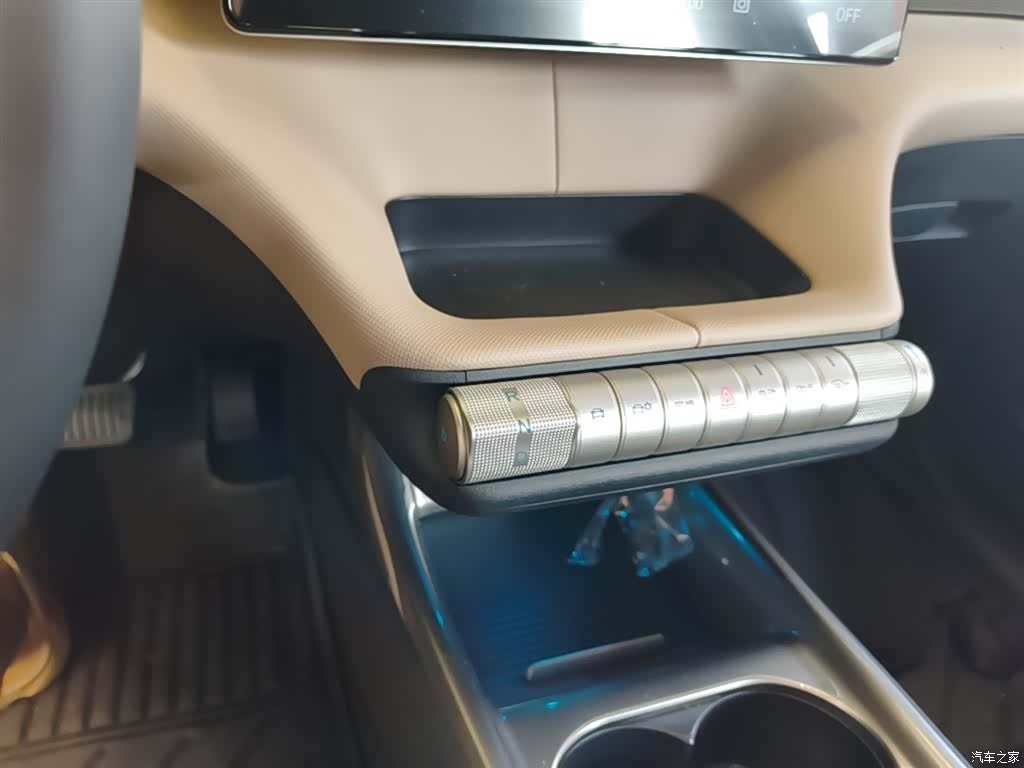 BYD Dolphin, 2026 14