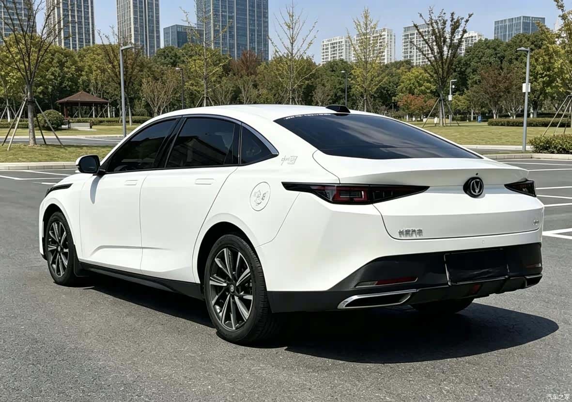 Changan NE, 2023 все фото