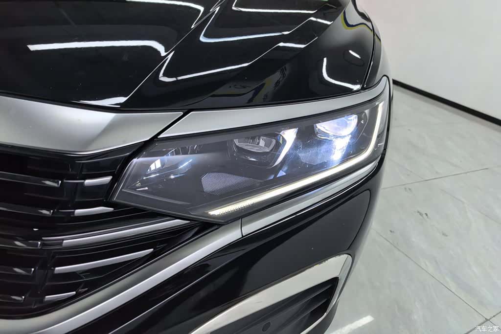 Volkswagen Passat, 2024 все фото