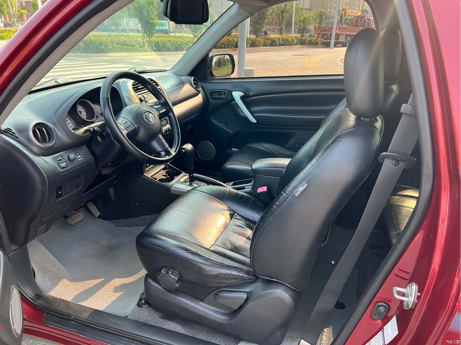 Toyota RAV4, 2004 10