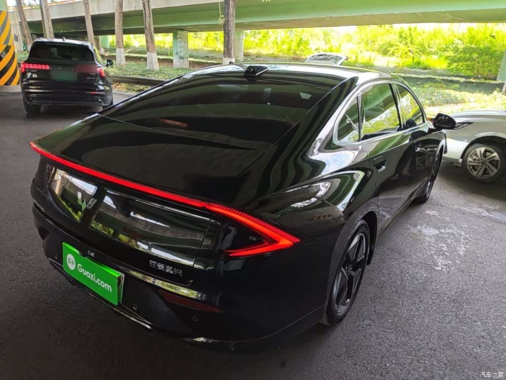 Wuling Starlight, 2025 7