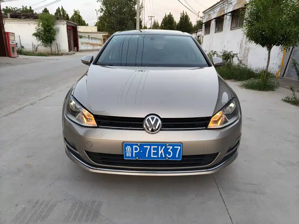 Volkswagen golf