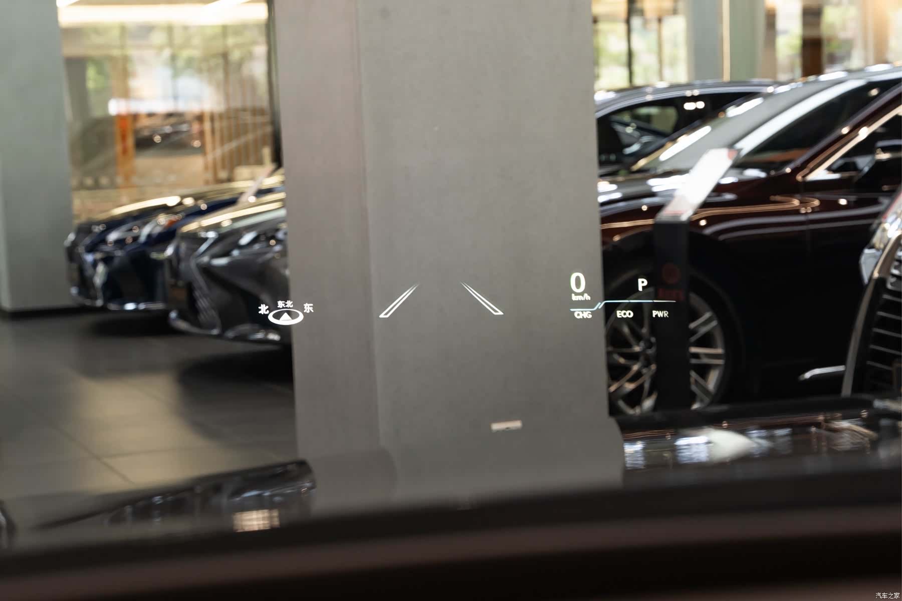Lexus LS, 2020 24