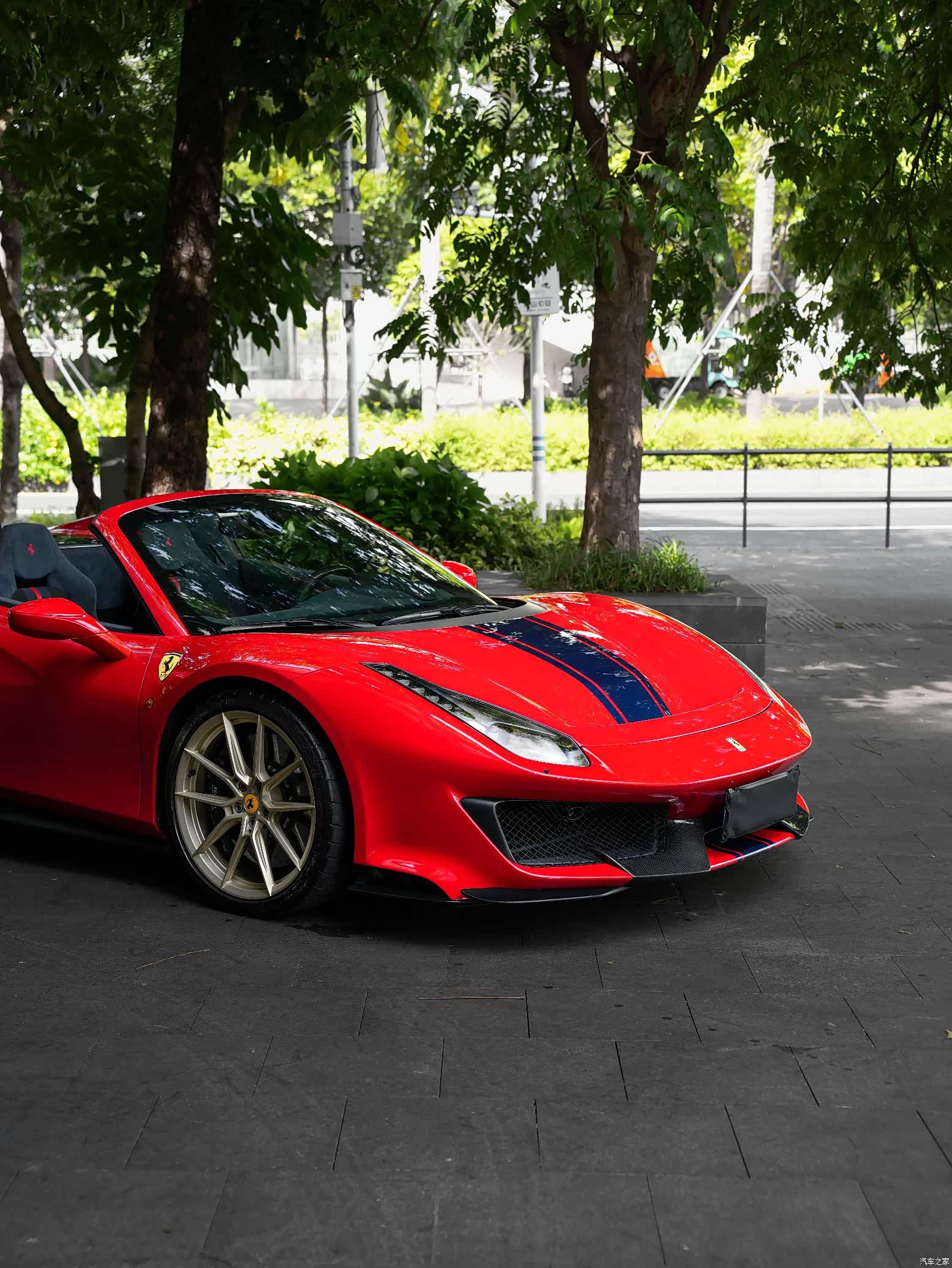 Ferrari 488, 2019 10
