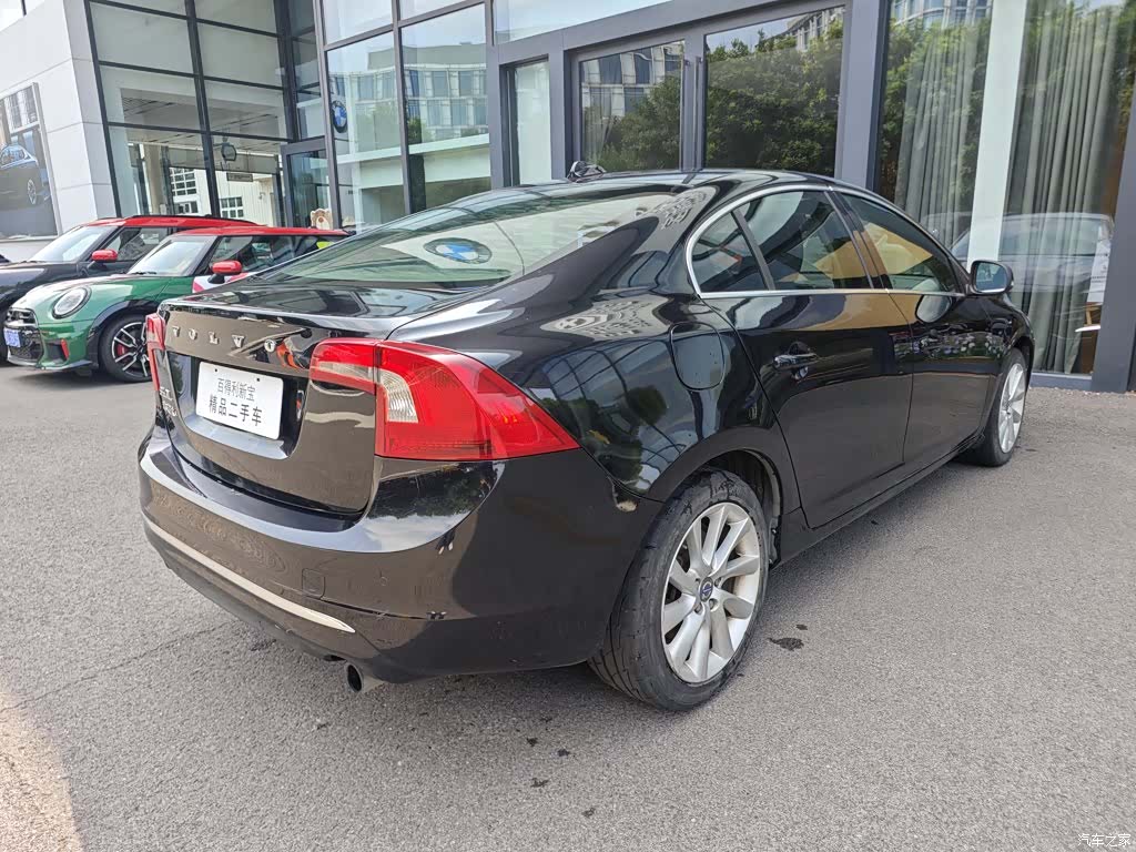 Volvo S60, 2015 3