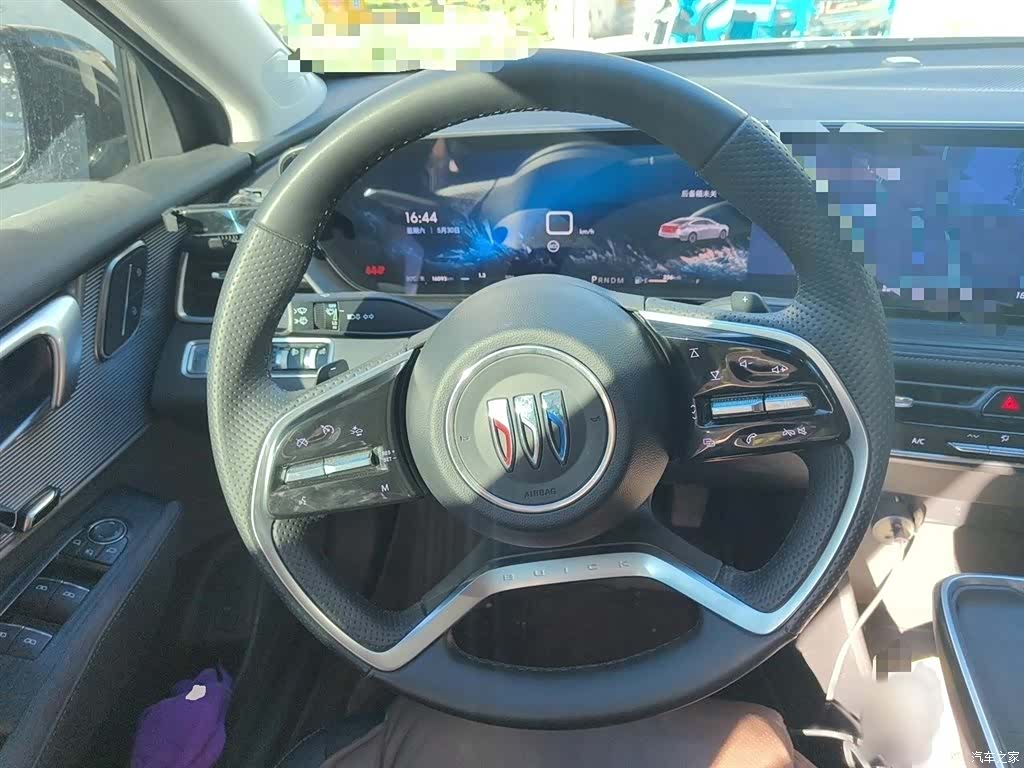 Buick LaCrosse, 2025 3