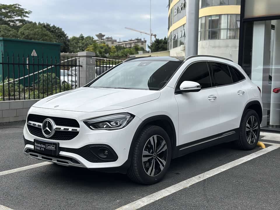 Mercedes-Benz GLA