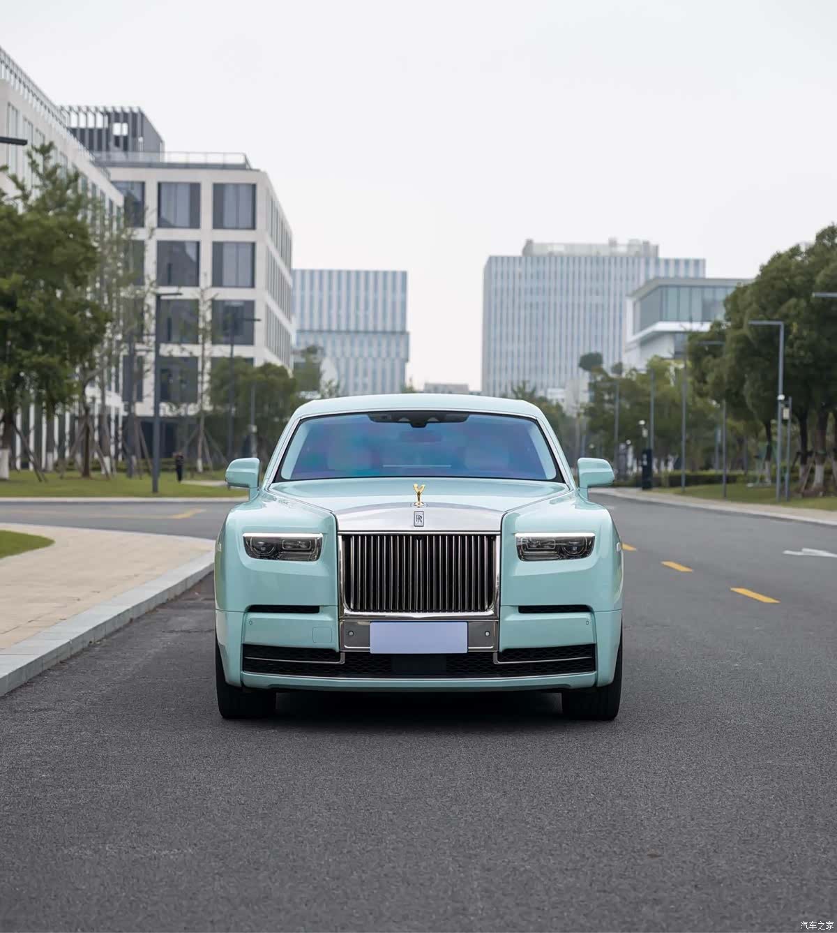Rolls-Royce Phantom, 2024 2