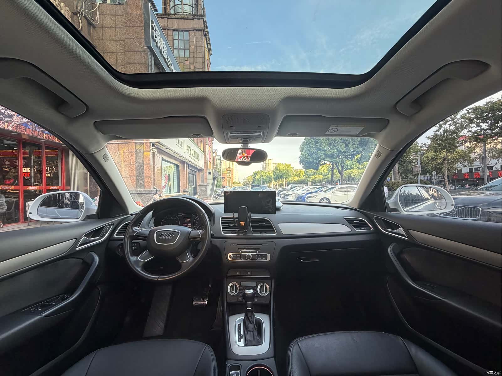 Audi Q3, 2014 9