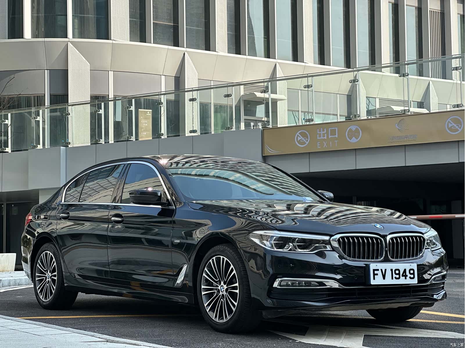 BMW 5 Series, 2018 4