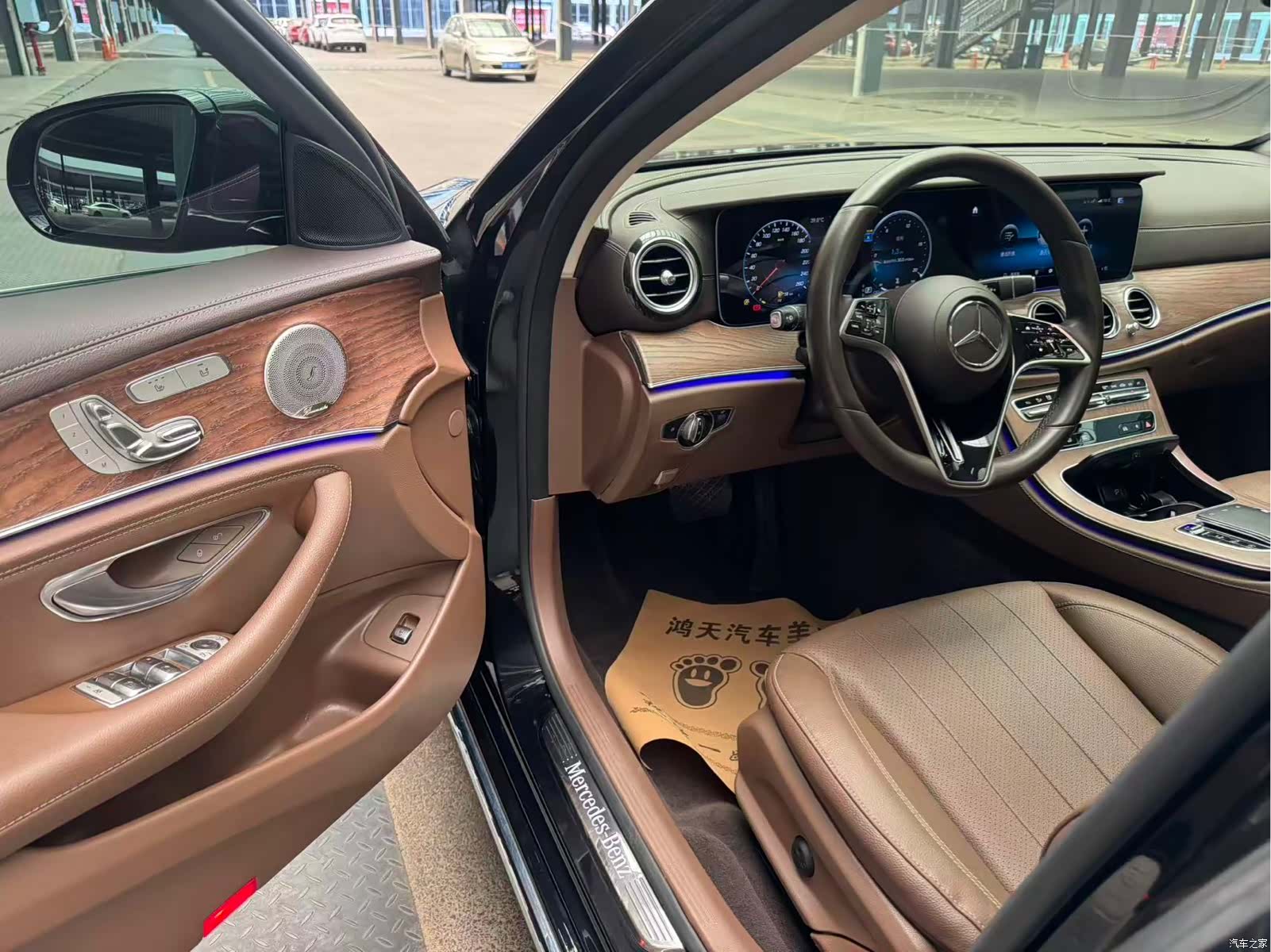 Mercedes-Benz E-Class, 2023 4