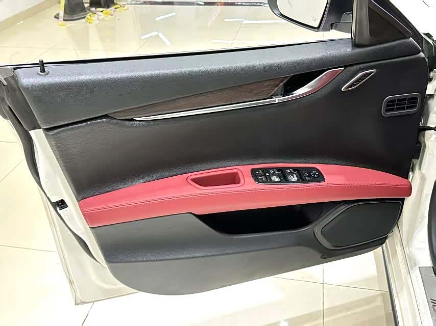 Maserati Ghibli, 2016 3