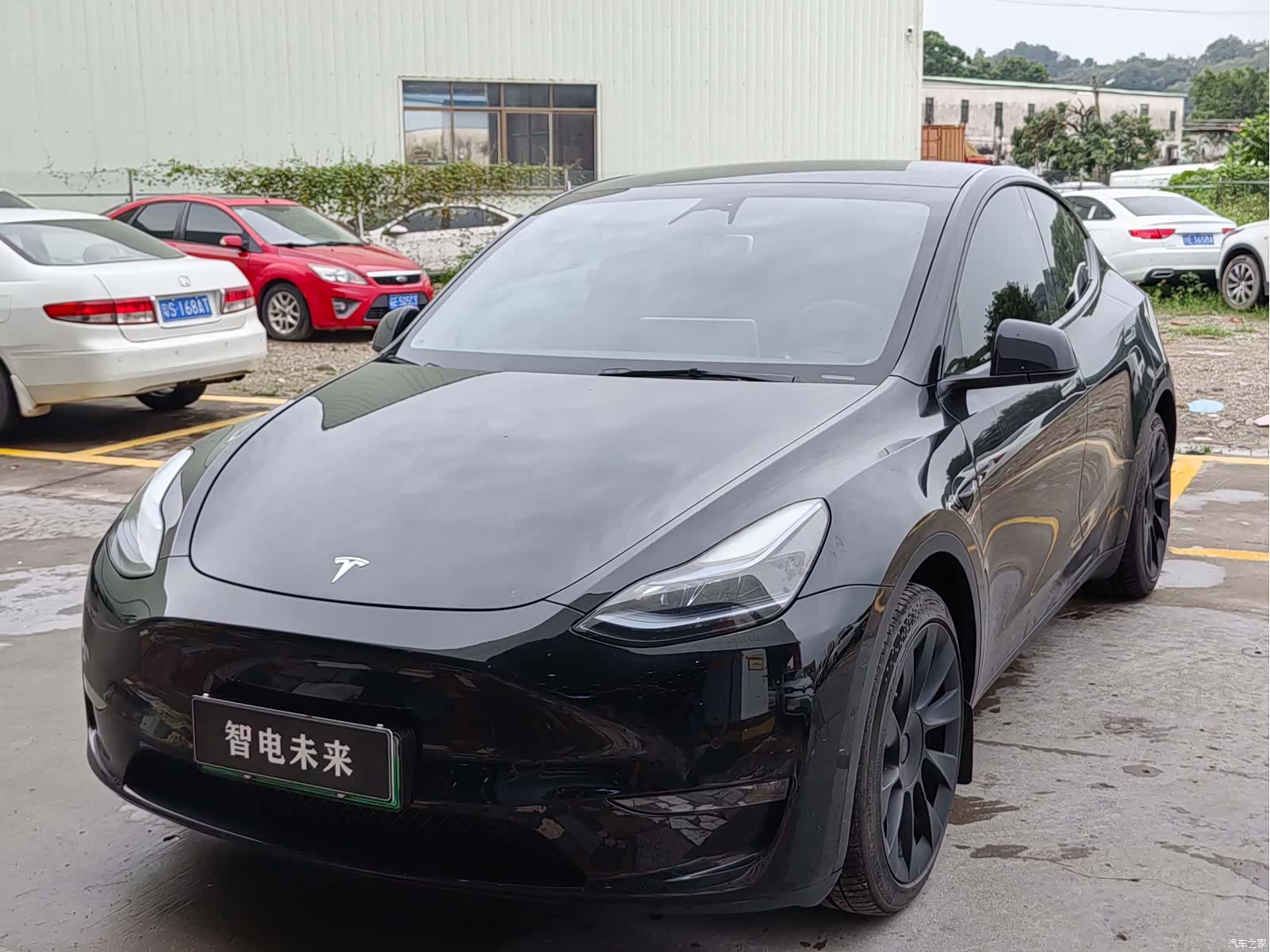 Tesla Model Y, 2024 1
