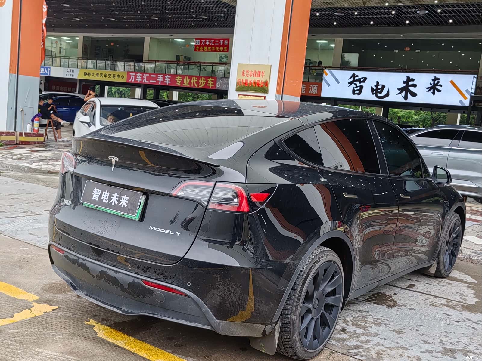 Tesla Model Y, 2024 4
