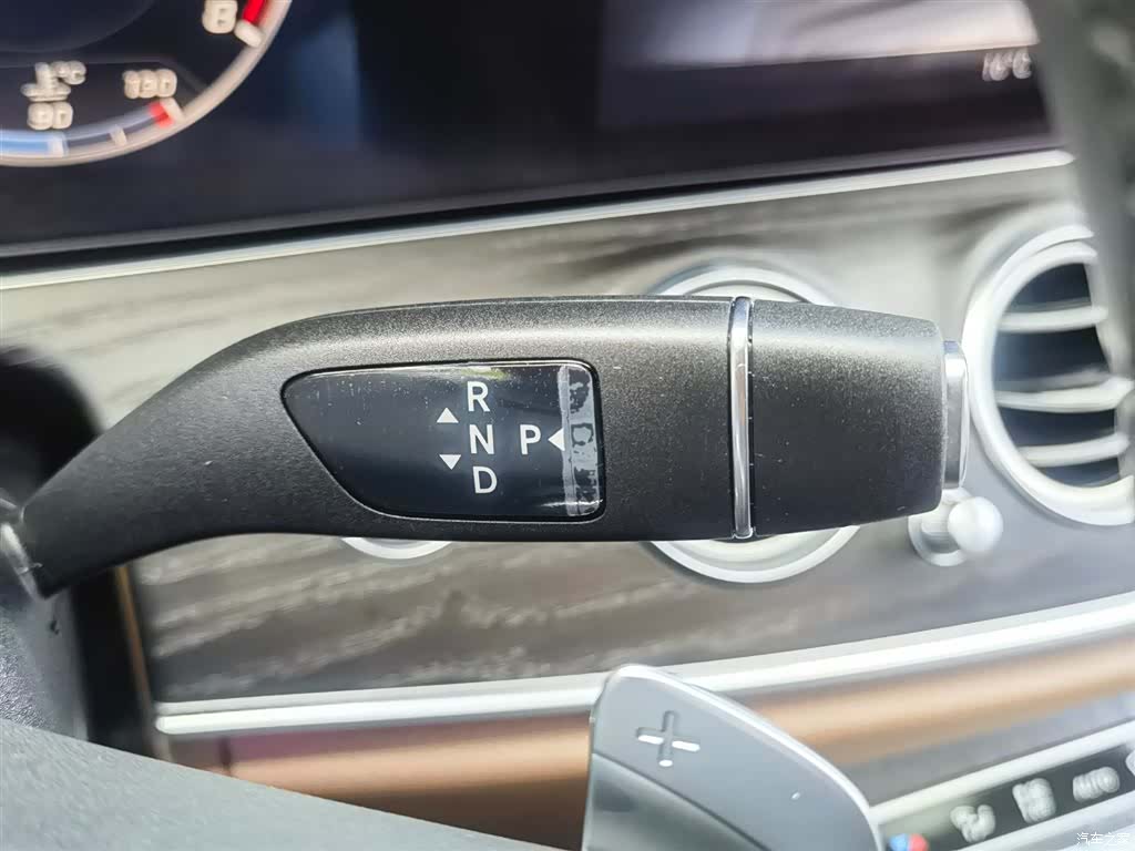 Mercedes-Benz E-Class, 2020 12