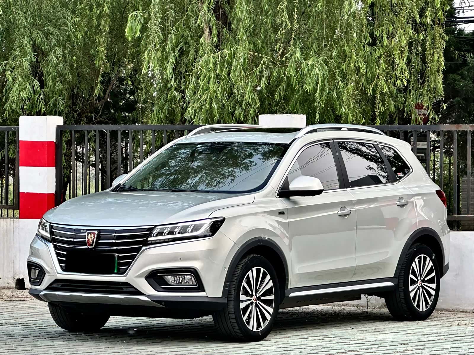 Roewe RX5, 2019 1